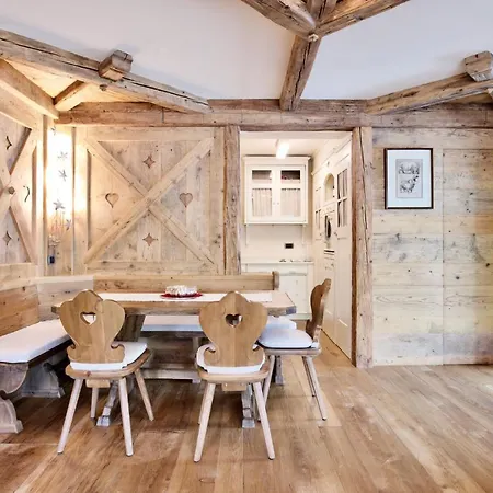 Daire Brand New Beautiful 3 Bedroom Few Steps From Centre Cortina dʼAmpezzo