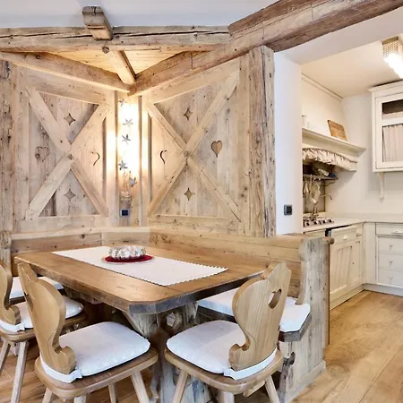 Brand New Beautiful 3 Bedroom Few Steps From Centre * Cortina dʼAmpezzo